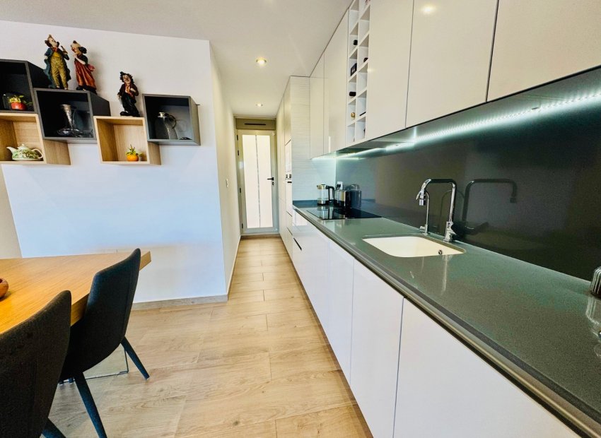 Resale - Villa - Orihuela Costa - Villamartín