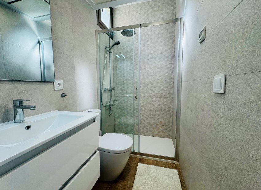 Resale - Villa - Orihuela Costa - Villamartín