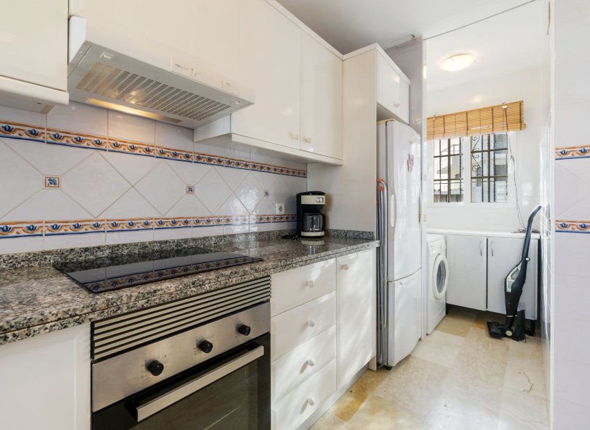 Resale - Villa - Orihuela Costa - Villamartín