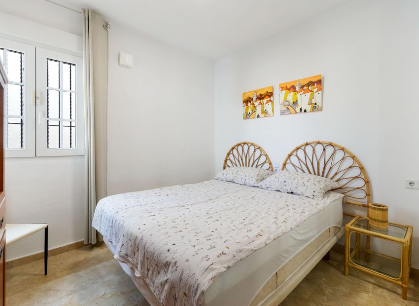 Resale - Villa - Orihuela Costa - Villamartín