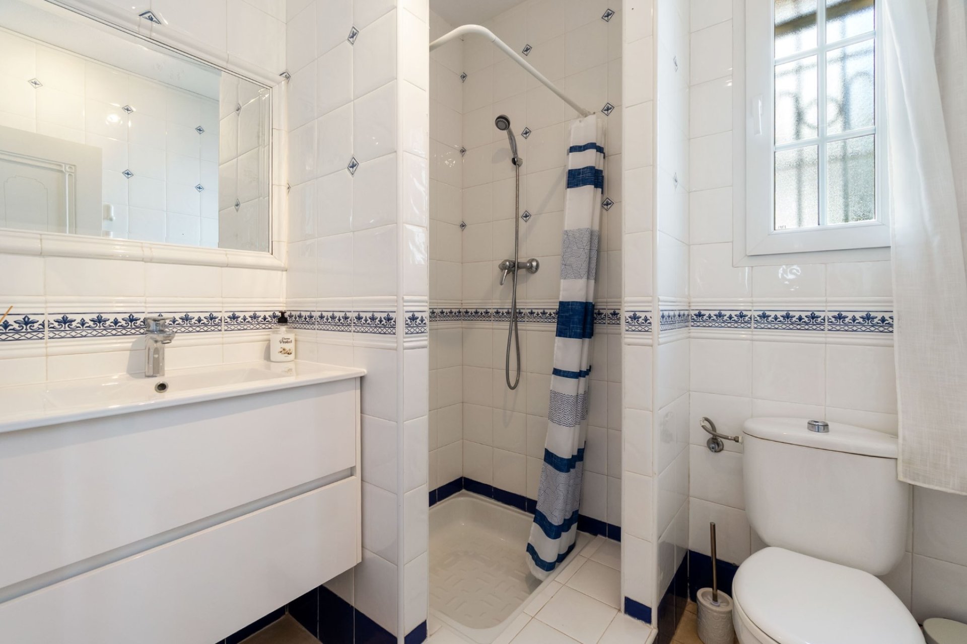 Resale - Villa - Orihuela Costa - Villamartín