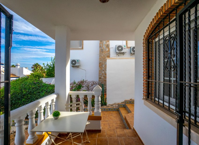 Resale - Villa - Orihuela Costa - Villamartín
