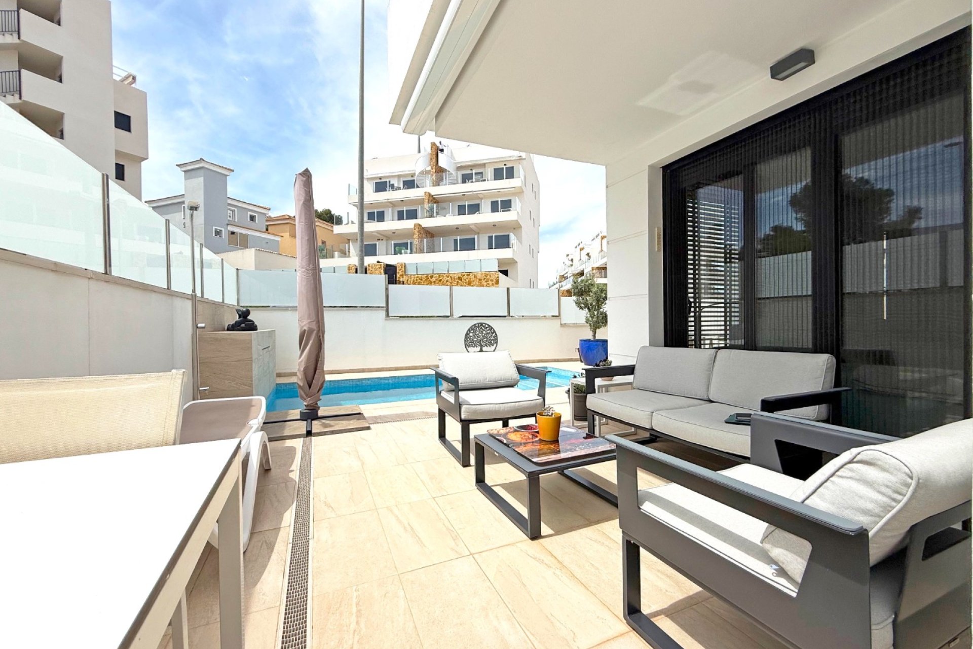 Resale - Villa - Orihuela Costa - Villamartín