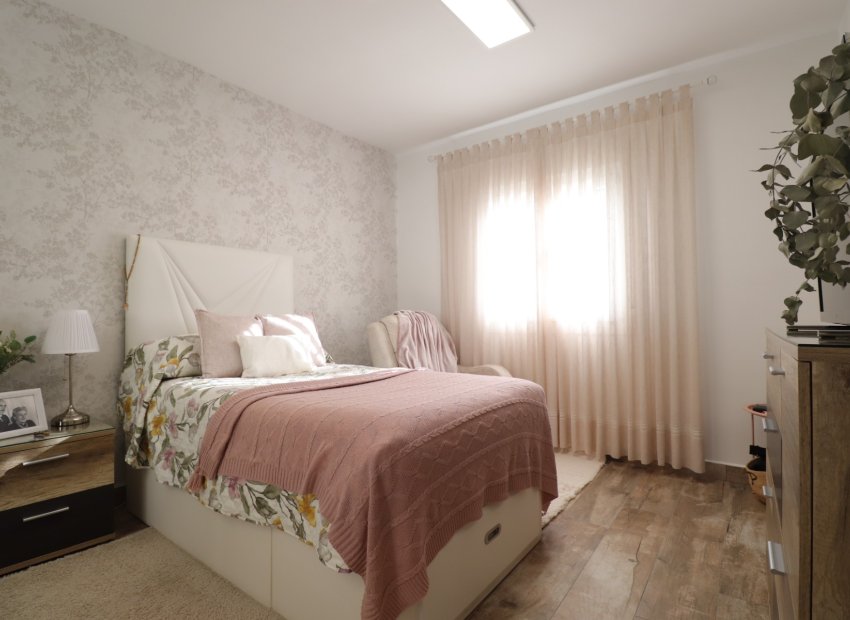 Resale - Villa - Orihuela Costa - Villamartín