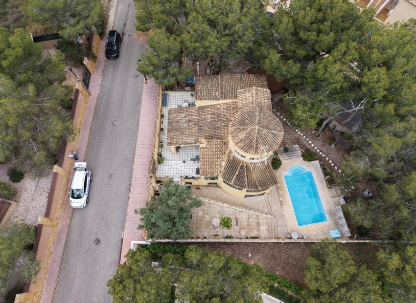 Resale - Villa - Orihuela Costa - Villamartín
