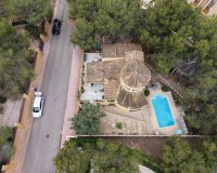 Resale - Villa - Orihuela Costa - Villamartín