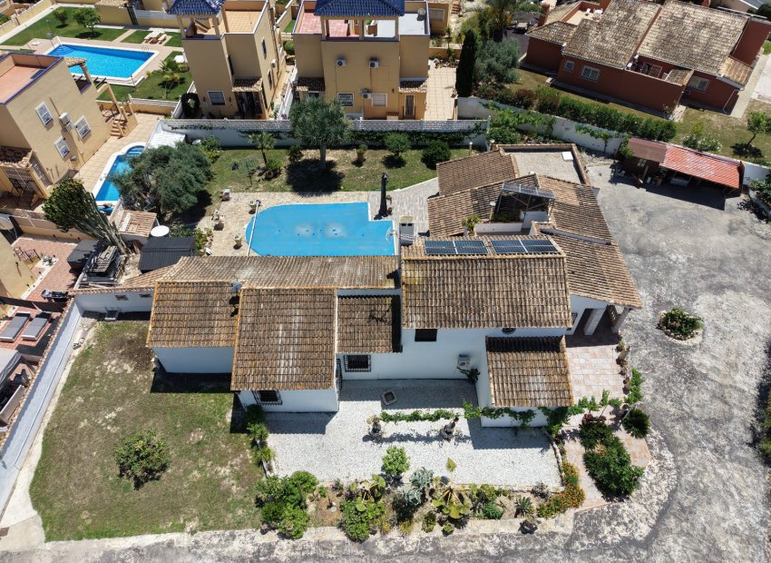 Resale - Villa - Orihuela Costa - Villamartín