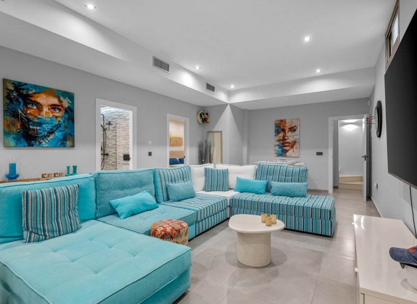 Resale - Villa - Orihuela Costa - Villamartín