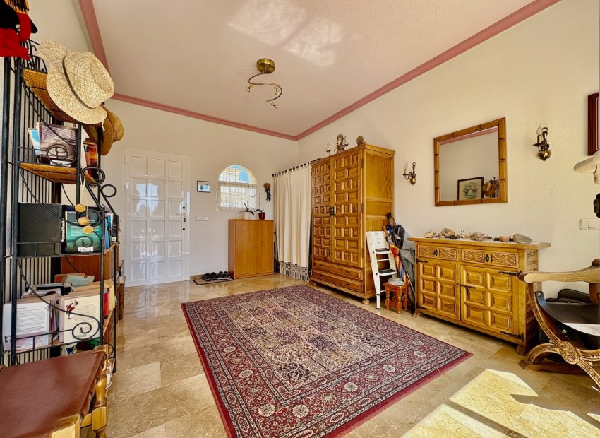 Resale - Villa - Orihuela Costa - Villamartín