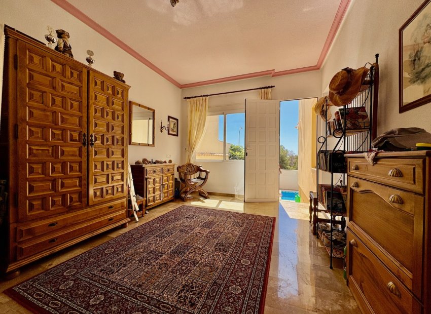 Resale - Villa - Orihuela Costa - Villamartín