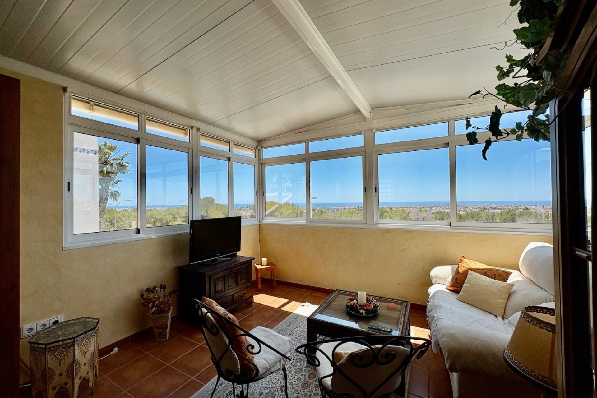 Resale - Villa - Orihuela Costa - Villamartín