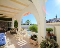 Resale - Villa - Orihuela Costa - Villamartín