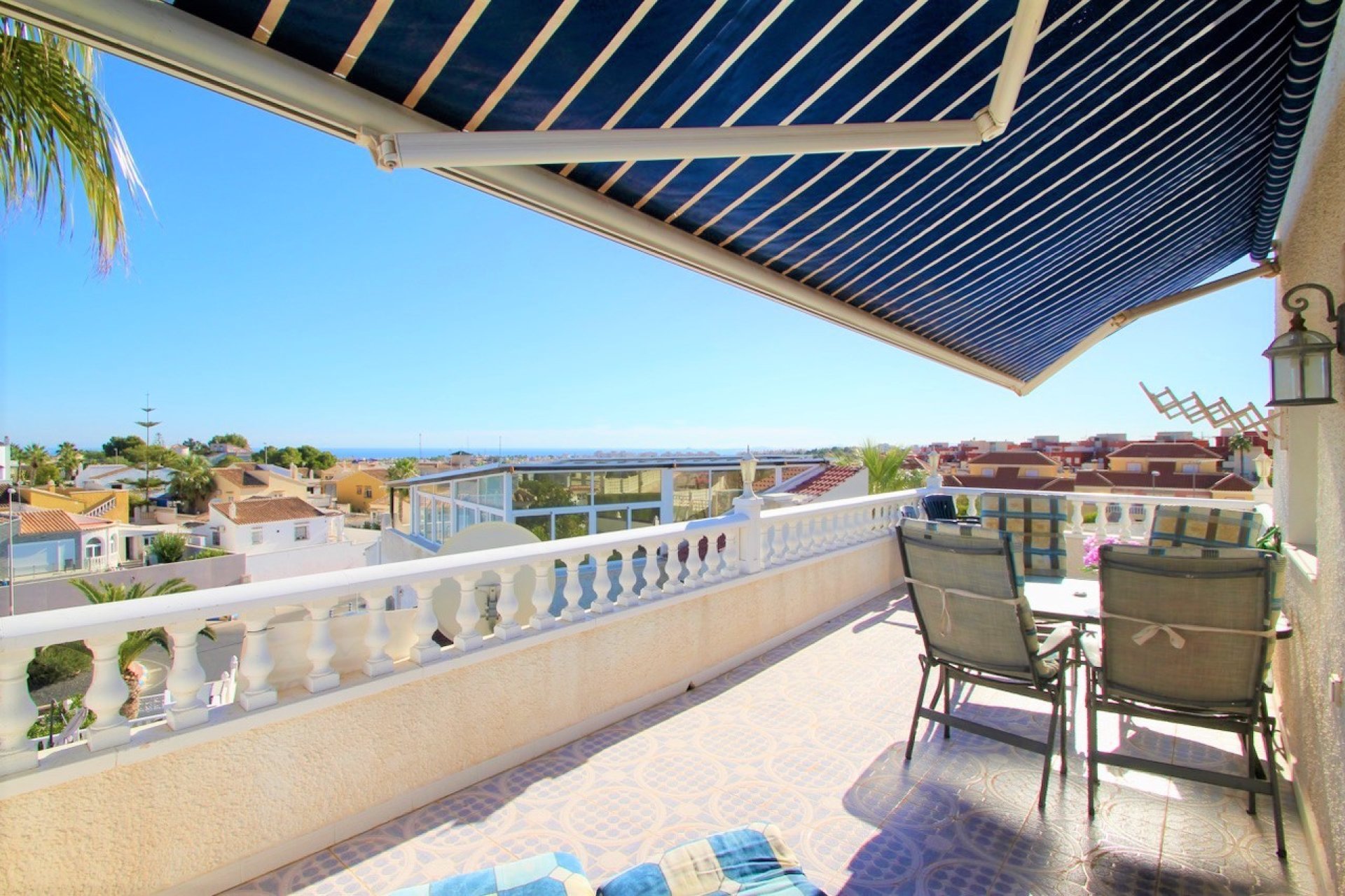 Resale - Villa - Orihuela Costa - Villamartín