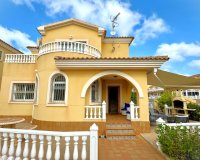 Resale - Villa - Orihuela Costa - Villamartín