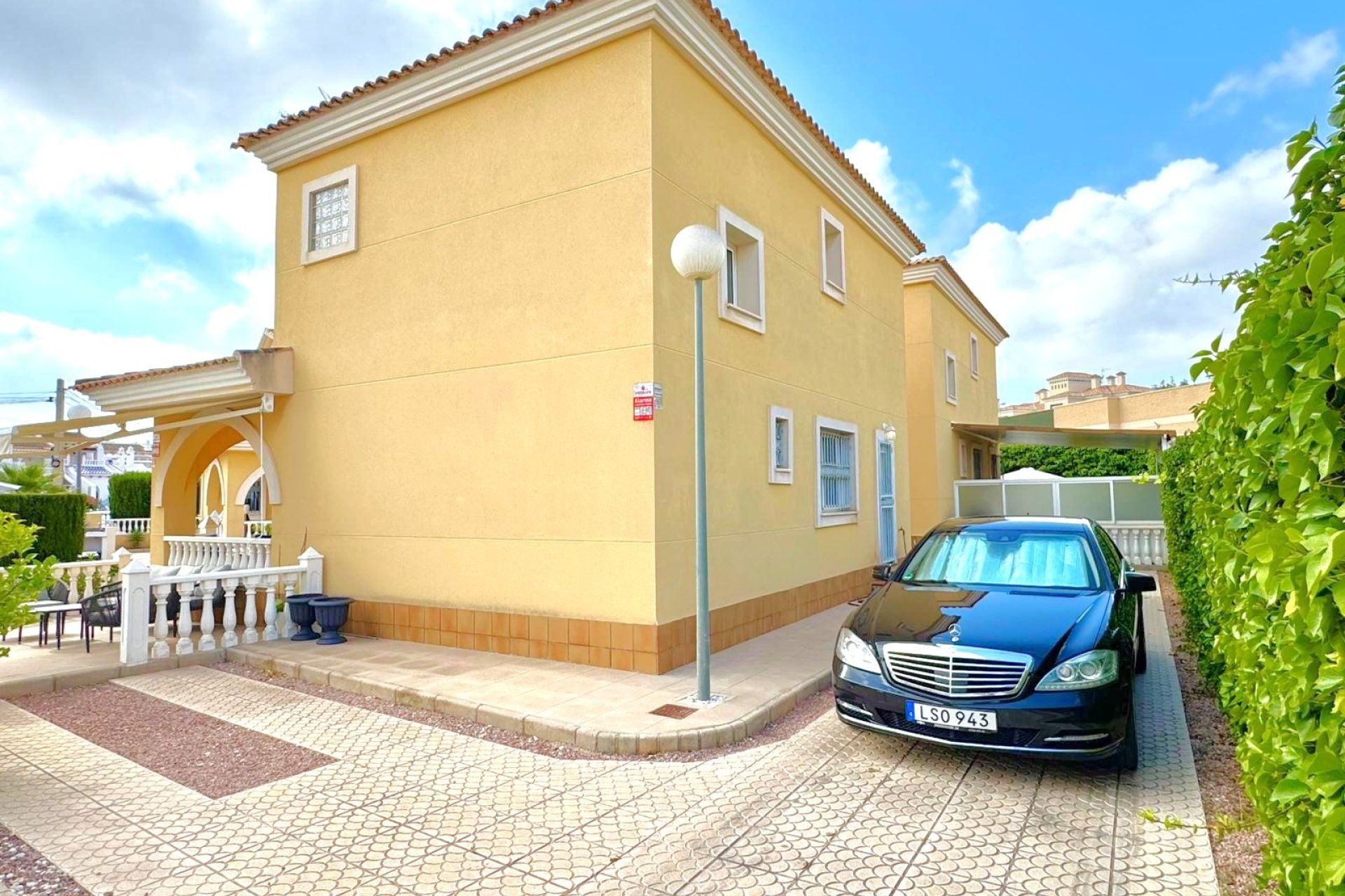 Resale - Villa - Orihuela Costa - Villamartín