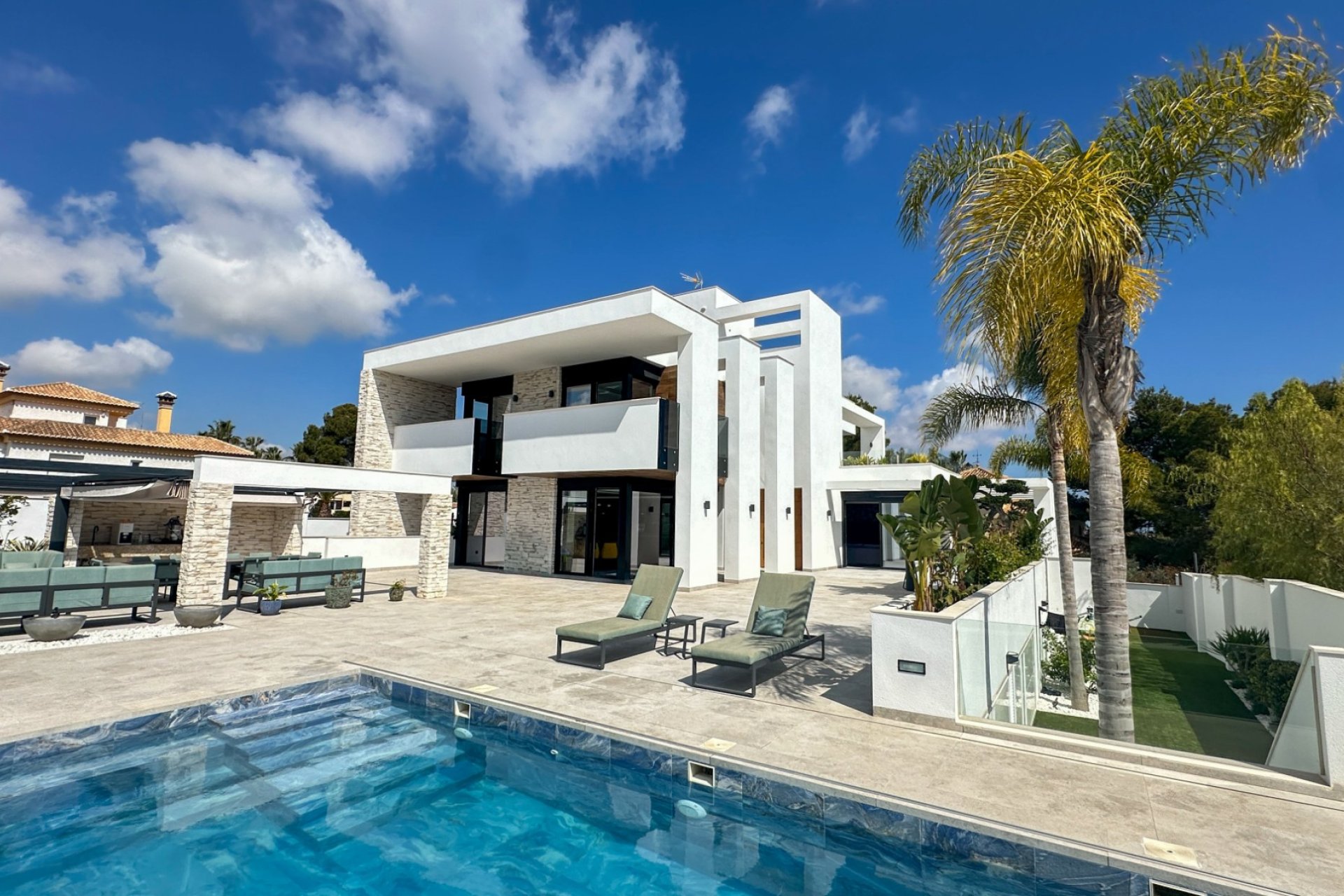 Resale - Villa - Orihuela Costa - Villamartín