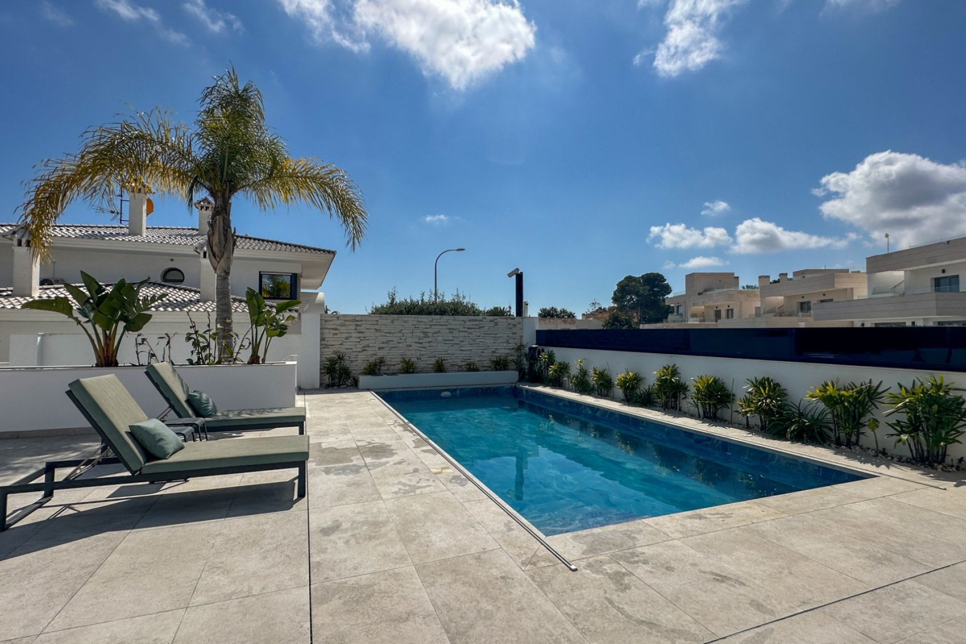 Resale - Villa - Orihuela Costa - Villamartín