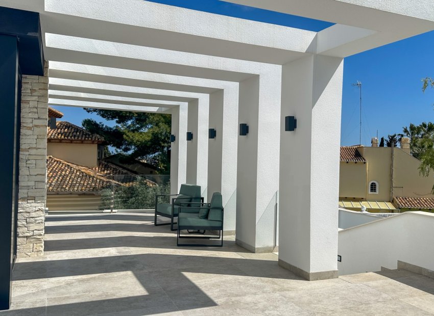 Resale - Villa - Orihuela Costa - Villamartín