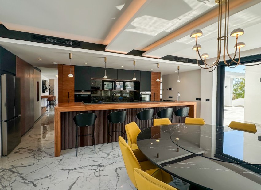 Resale - Villa - Orihuela Costa - Villamartín