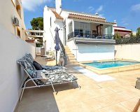 Resale - Villa - Orihuela Costa - Villamartín