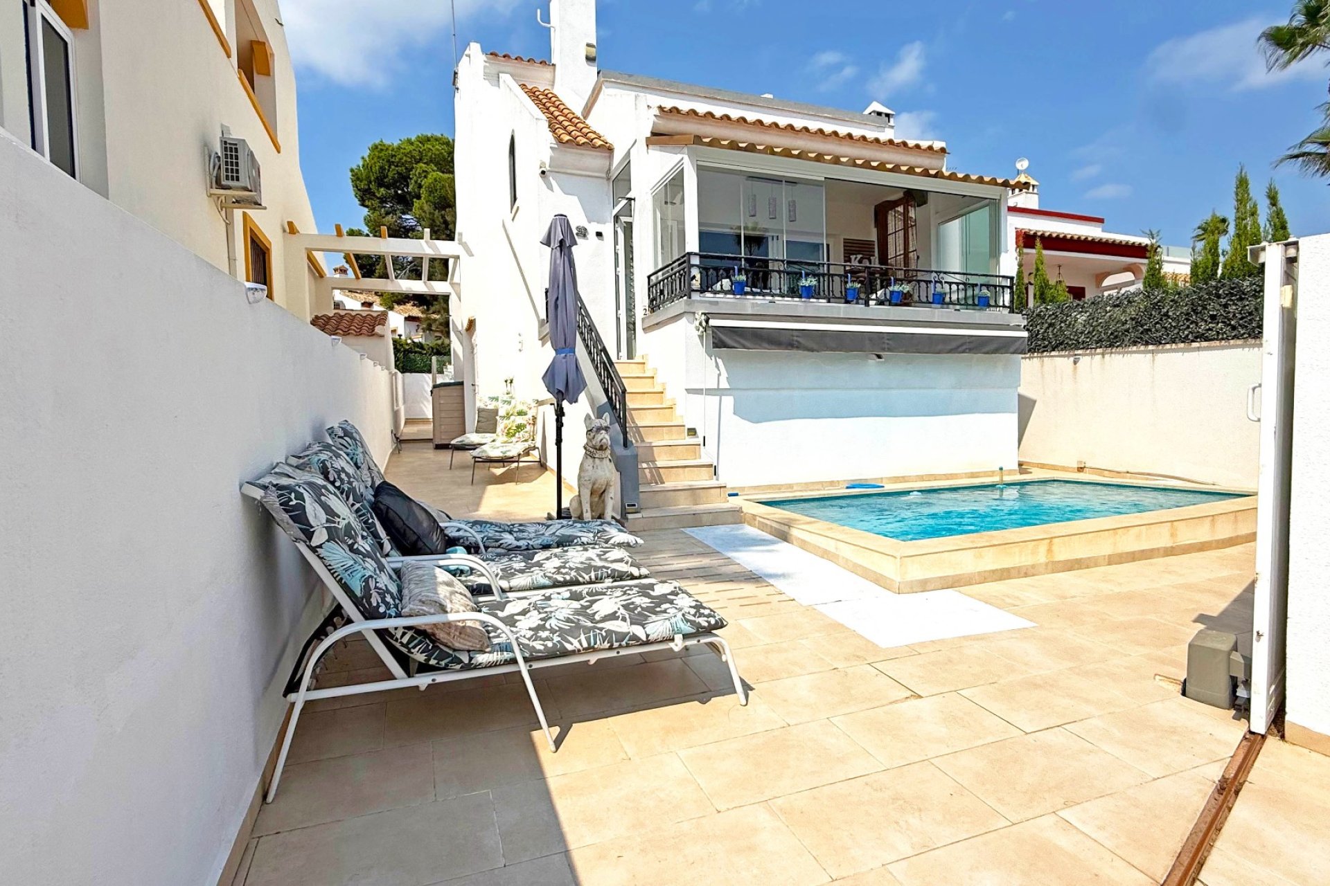 Resale - Villa - Orihuela Costa - Villamartín