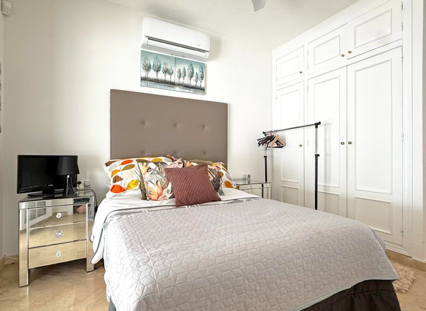 Resale - Villa - Orihuela Costa - Villamartín