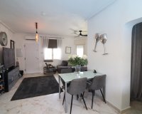 Resale - Villa - Orihuela Costa - Villamartín