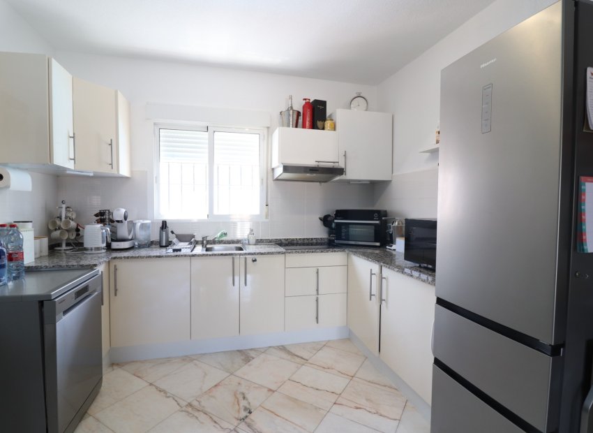Resale - Villa - Orihuela Costa - Villamartín