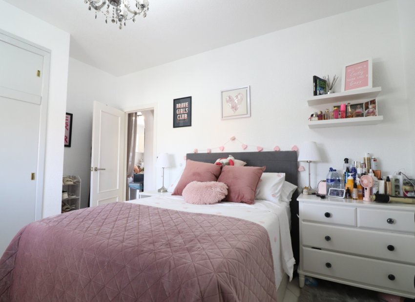Resale - Villa - Orihuela Costa - Villamartín