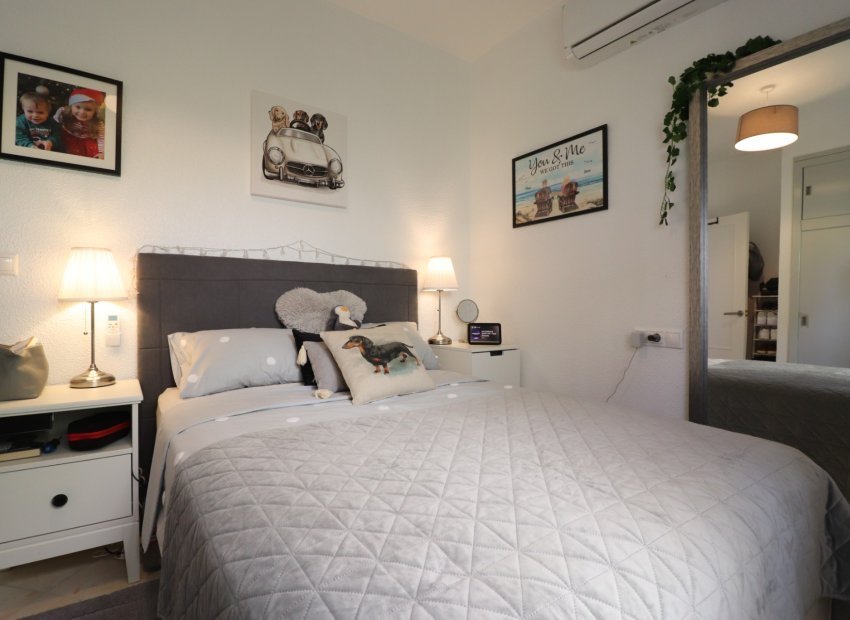 Resale - Villa - Orihuela Costa - Villamartín