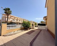 Resale - Villa - Orihuela Costa - Villamartín