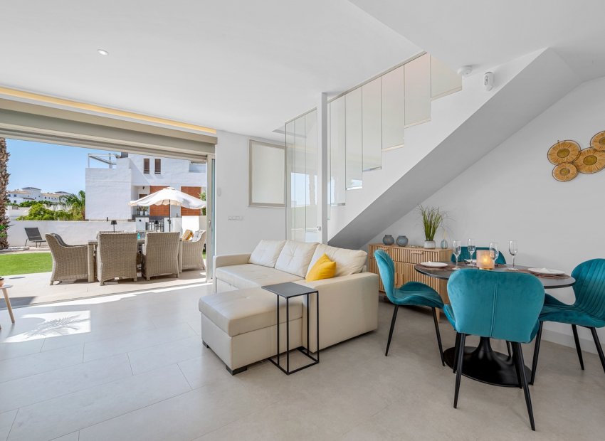 Resale - Villa - Orihuela Costa - Villamartín