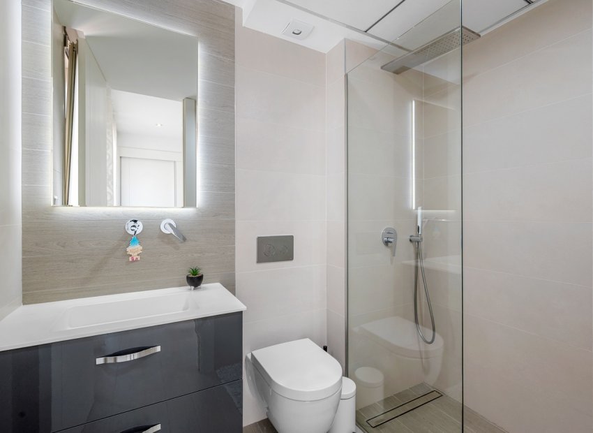 Resale - Villa - Orihuela Costa - Villamartín