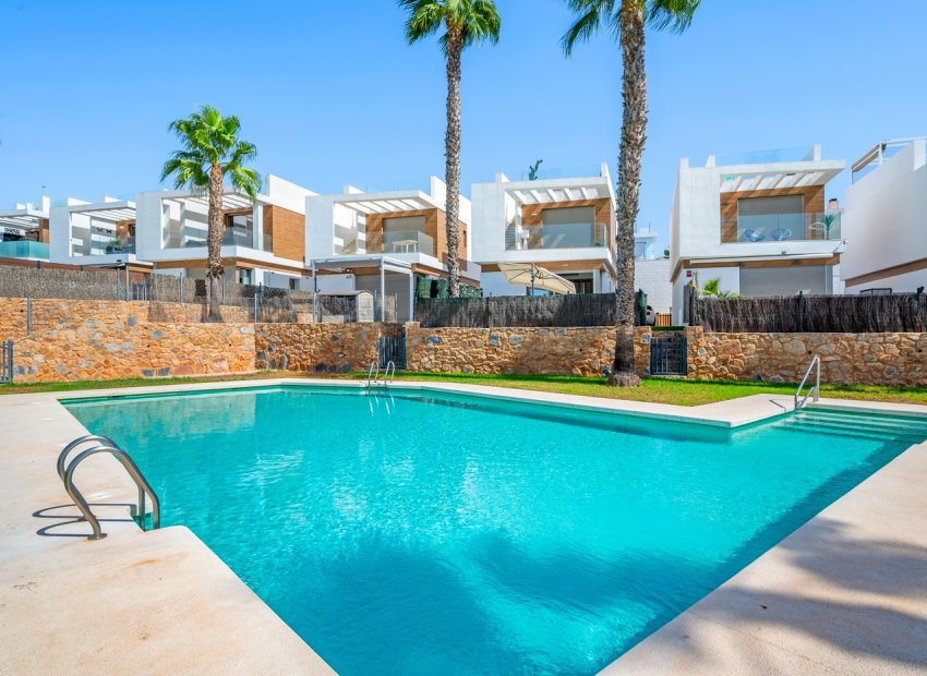 Resale - Villa - Orihuela Costa - Villamartín