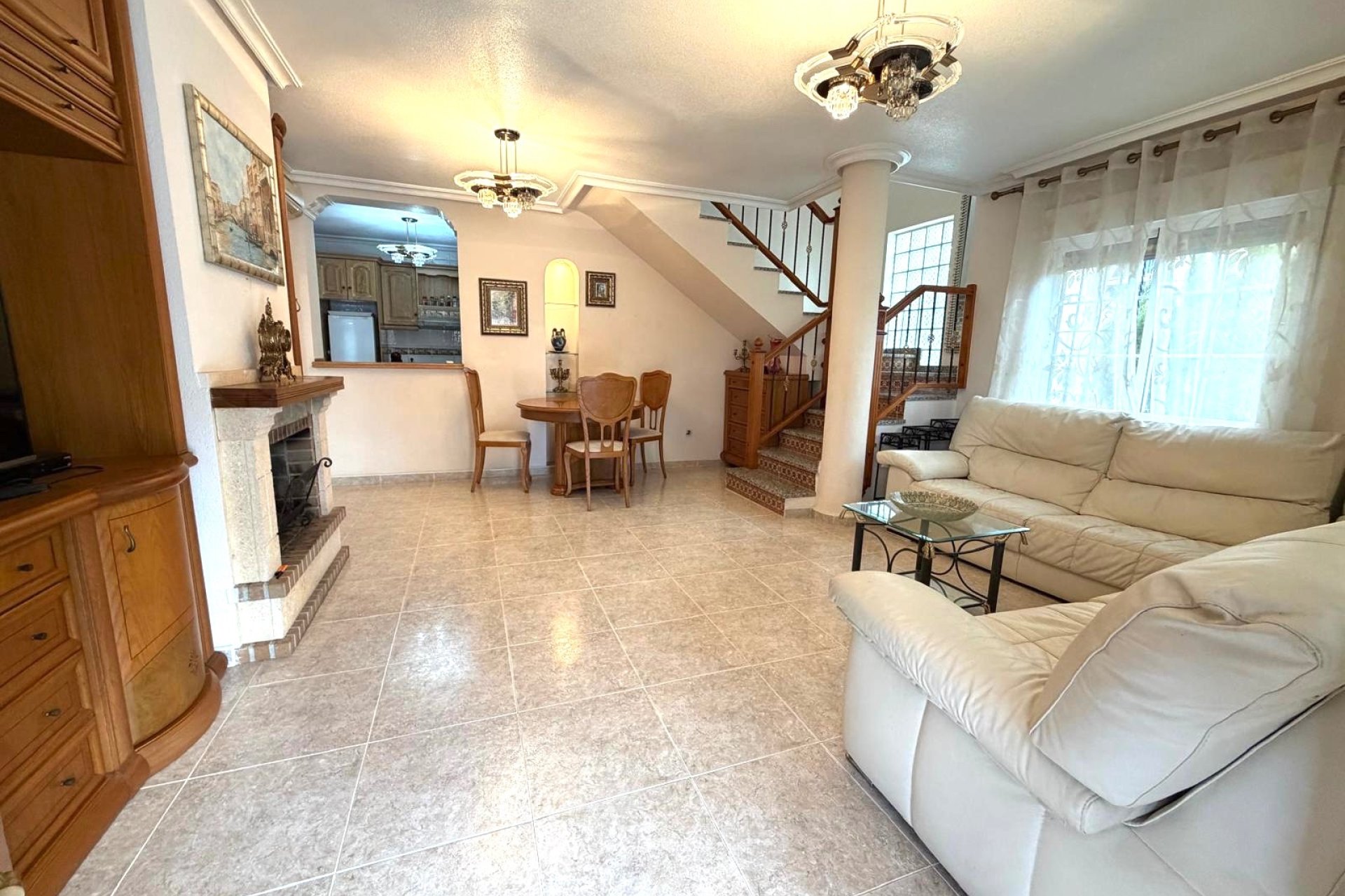 Resale - Villa - Orihuela Costa - Villamartín