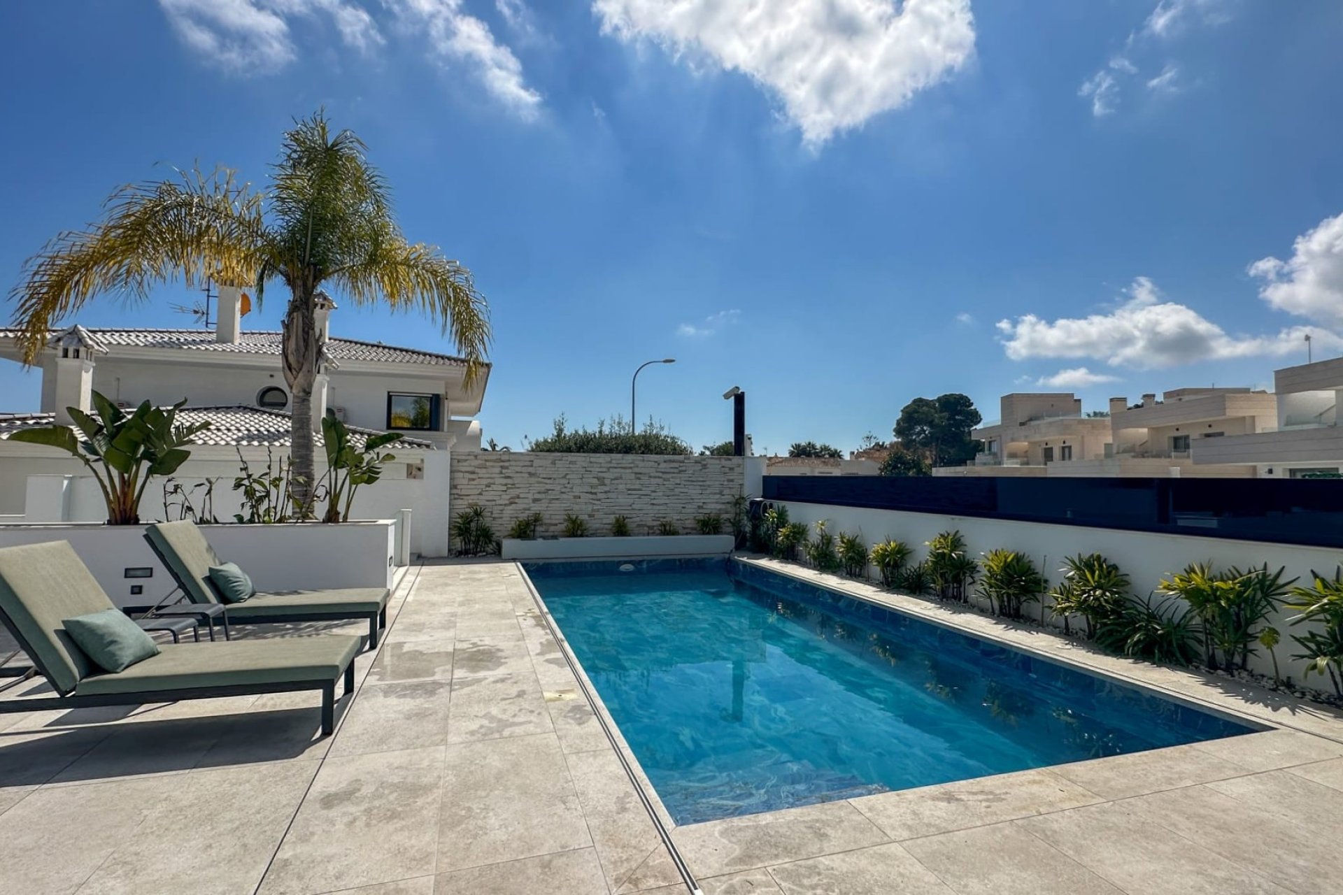 Resale - Villa - Orihuela Costa - Villamartín