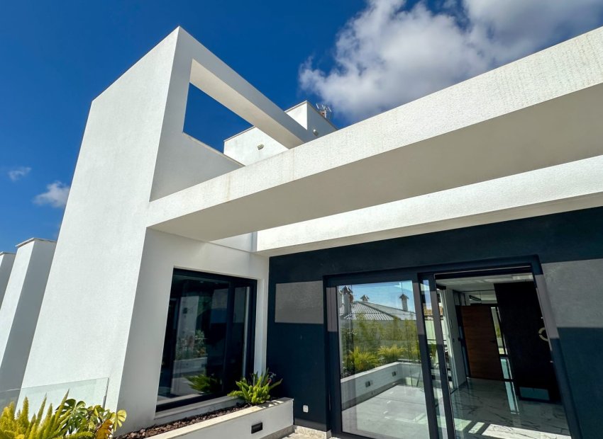 Resale - Villa - Orihuela Costa - Villamartín