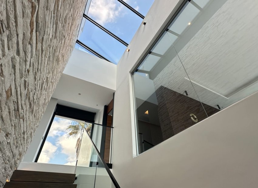 Resale - Villa - Orihuela Costa - Villamartín