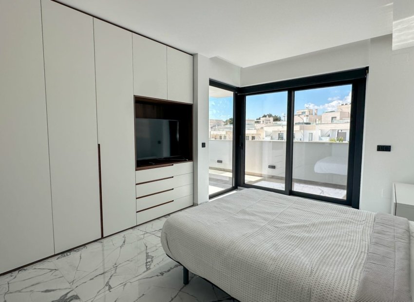 Resale - Villa - Orihuela Costa - Villamartín
