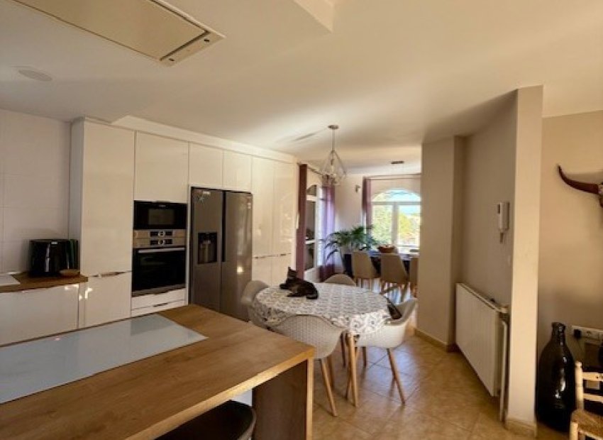 Resale - Villa - Orihuela Costa