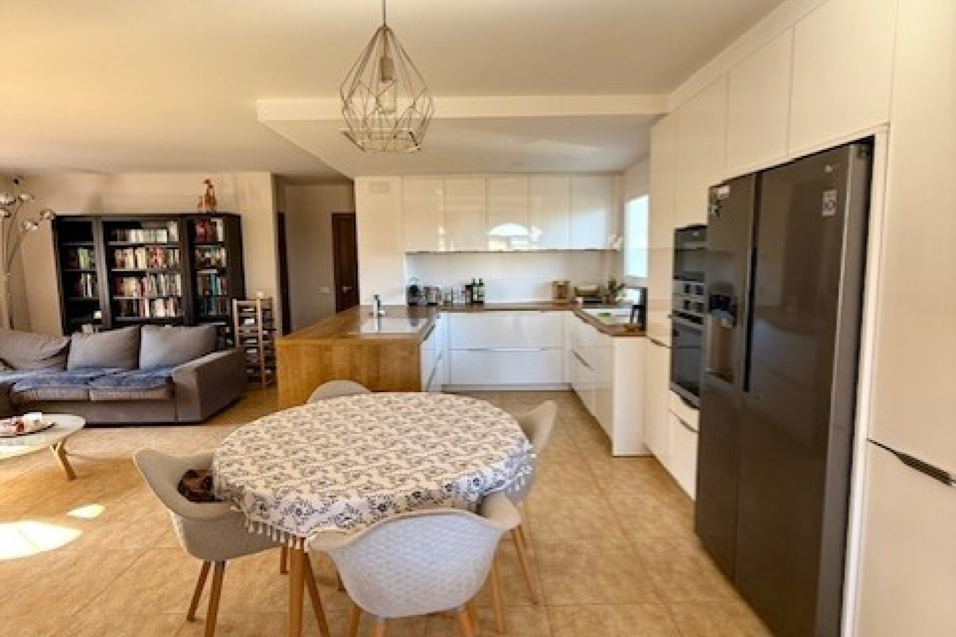 Resale - Villa - Orihuela Costa