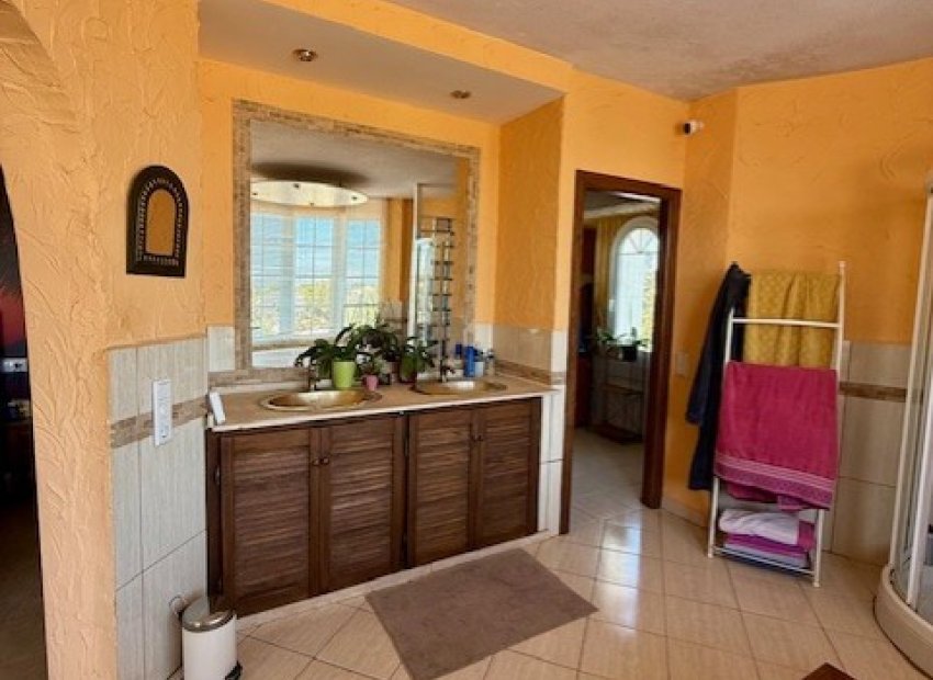 Resale - Villa - Orihuela Costa