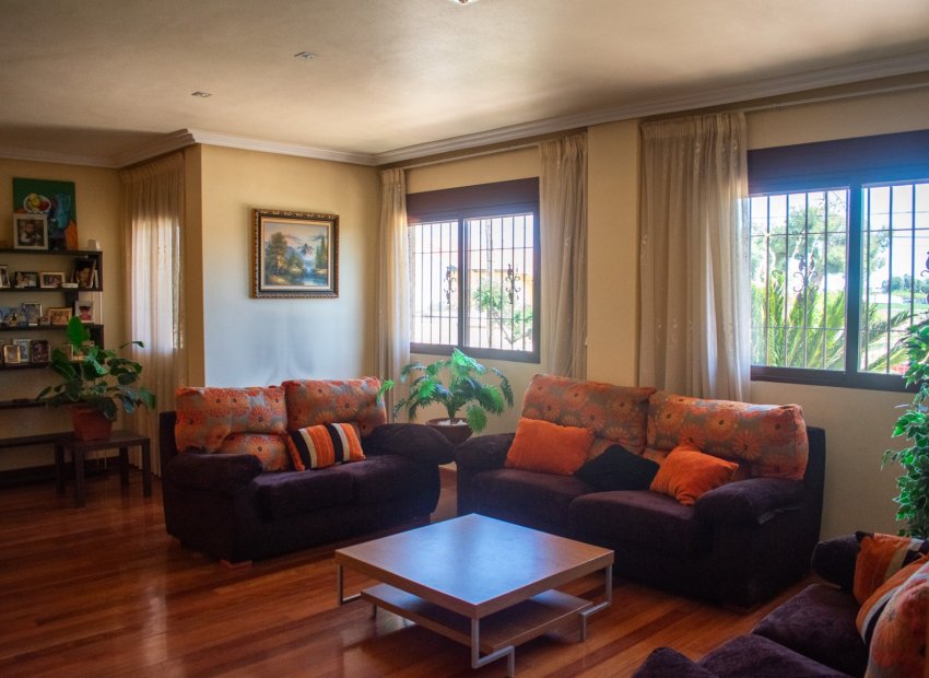 Resale - Villa - Orihuela - El raal