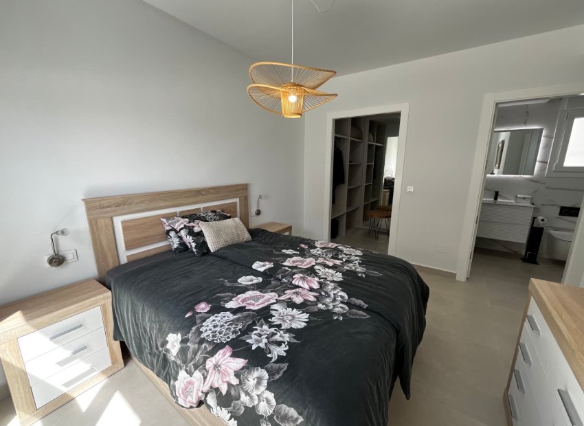 Resale - Villa - Orihuela - Entre Naranjos Vistabella Golf