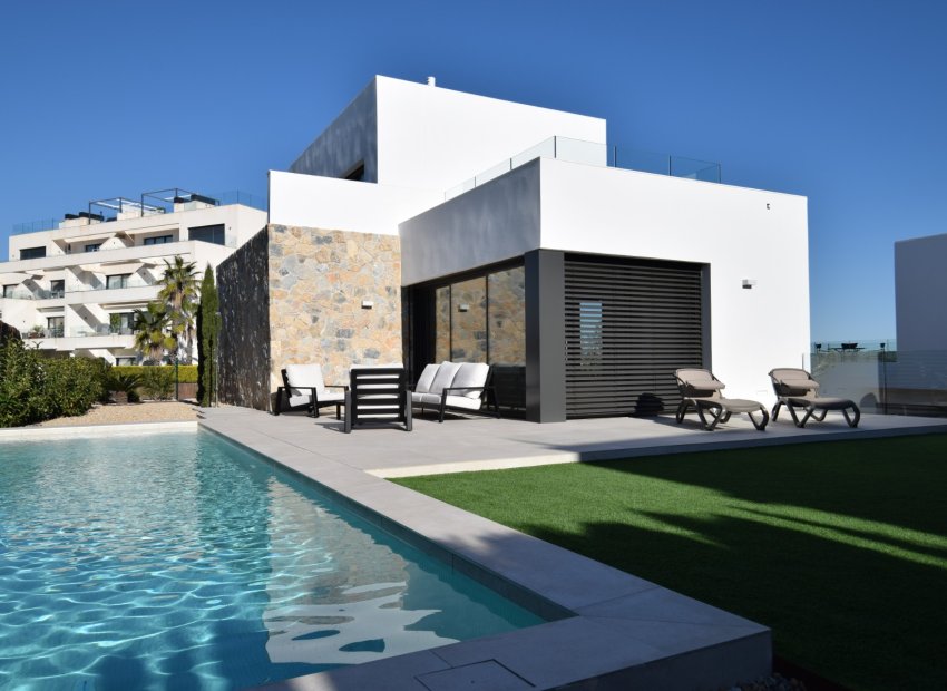 Resale - Villa - Orihuela - Las Colinas golf