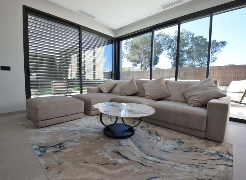 Resale - Villa - Orihuela - Las Colinas golf