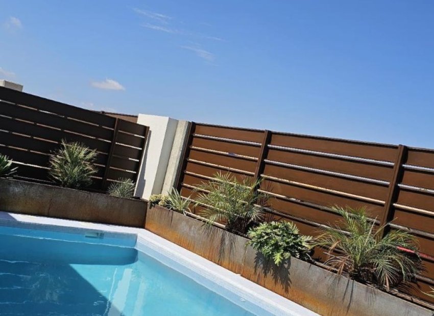 Resale - Villa - Orihuela - Vistabella