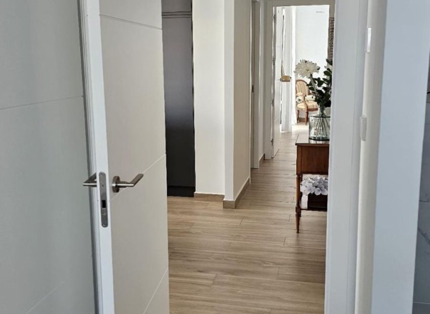 Resale - Villa - Orihuela - Vistabella