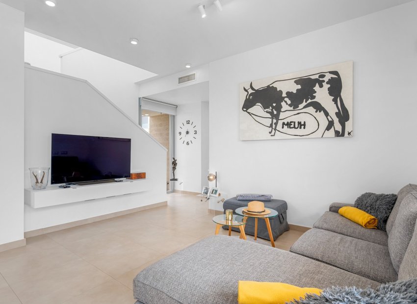 Resale - Villa - Orihuela - Vistabella