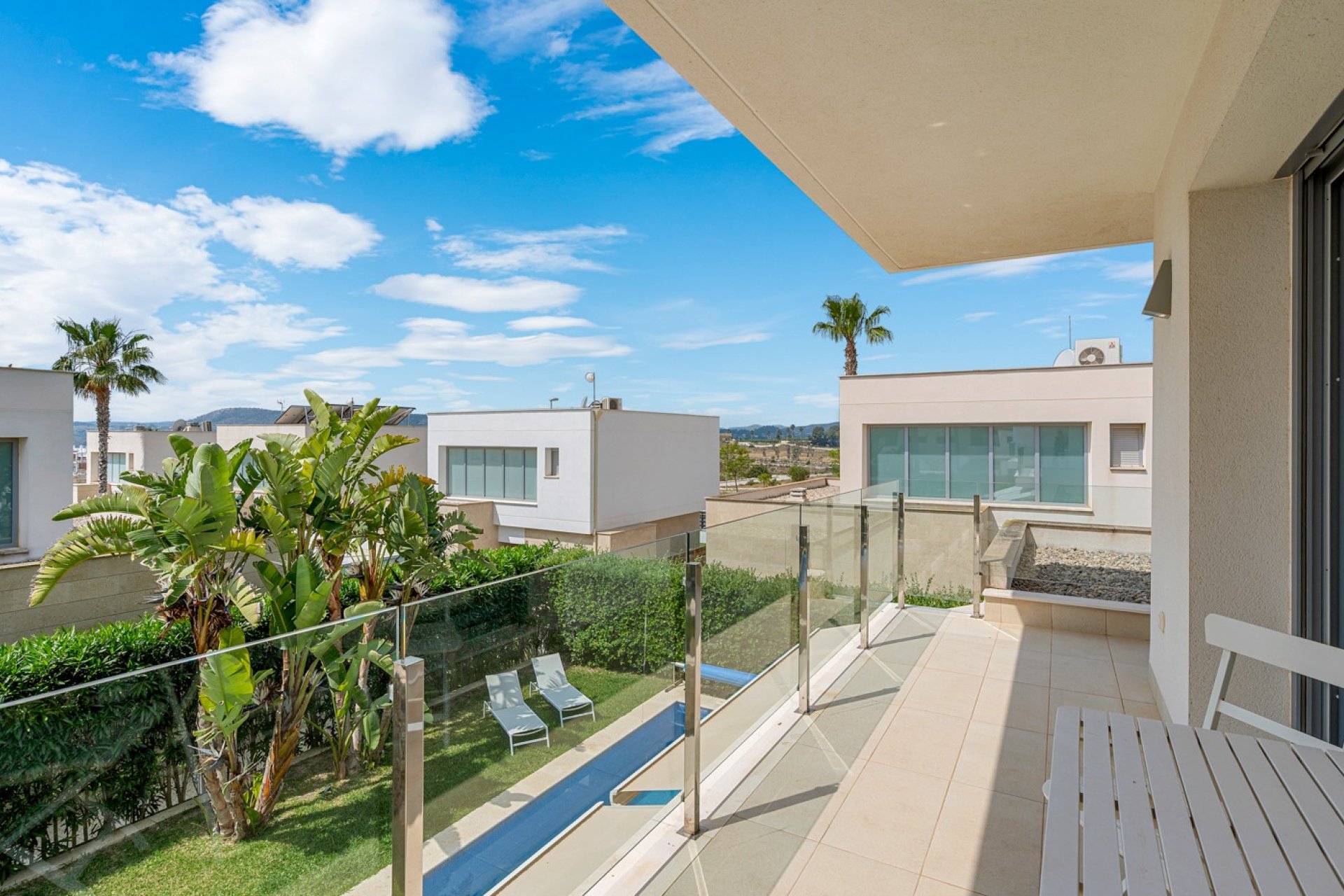 Resale - Villa - Orihuela - Vistabella